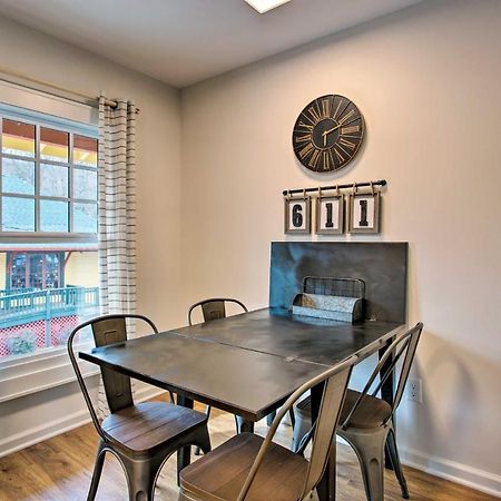 Newly Remodeled Apartment On Main Street In Saluda Extérieur photo