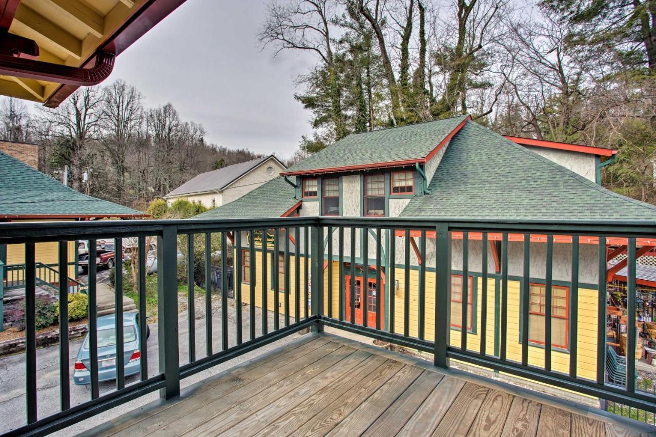 Newly Remodeled Apartment On Main Street In Saluda Extérieur photo
