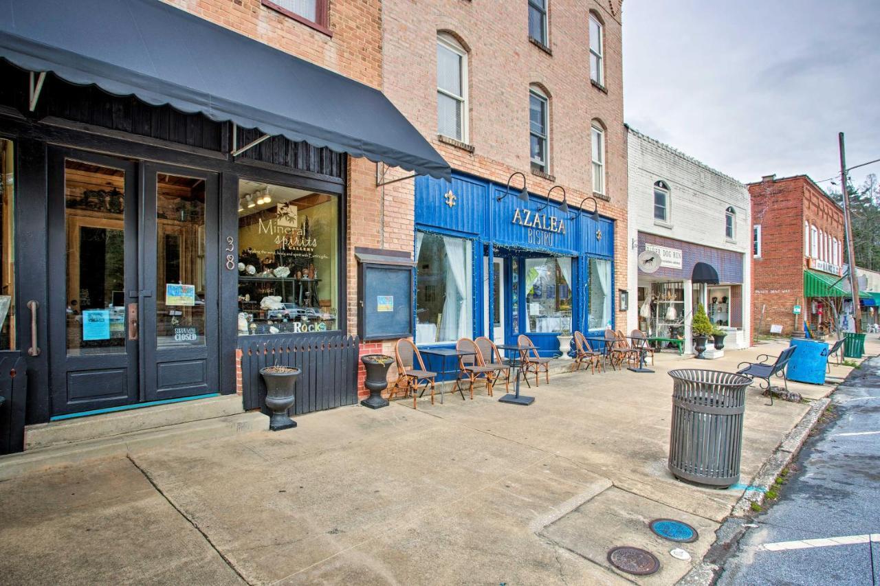 Newly Remodeled Apartment On Main Street In Saluda Extérieur photo