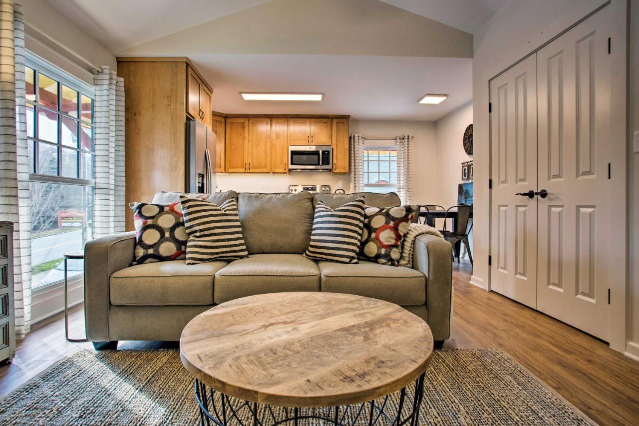 Newly Remodeled Apartment On Main Street In Saluda Extérieur photo