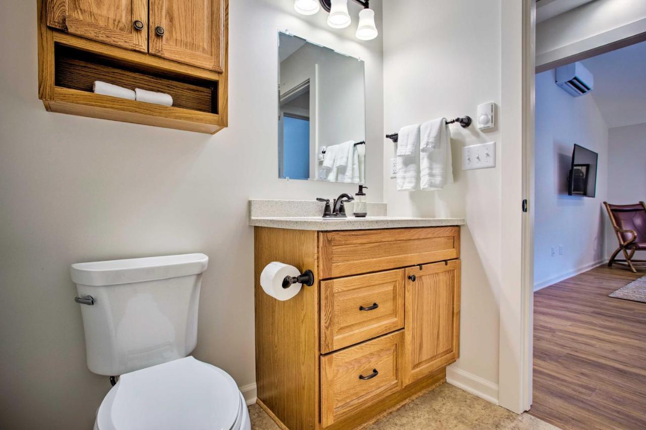 Newly Remodeled Apartment On Main Street In Saluda Extérieur photo