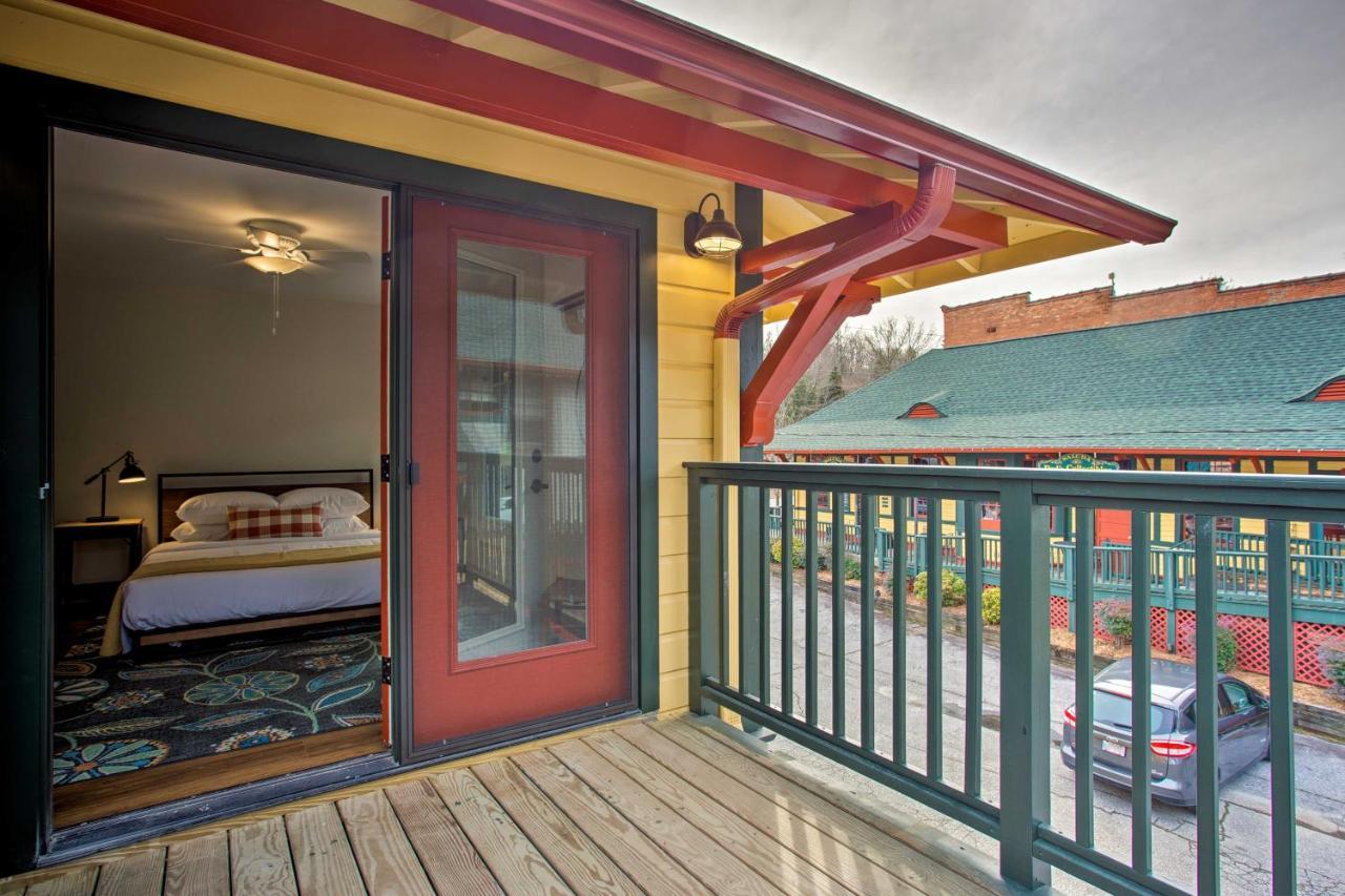 Newly Remodeled Apartment On Main Street In Saluda Extérieur photo